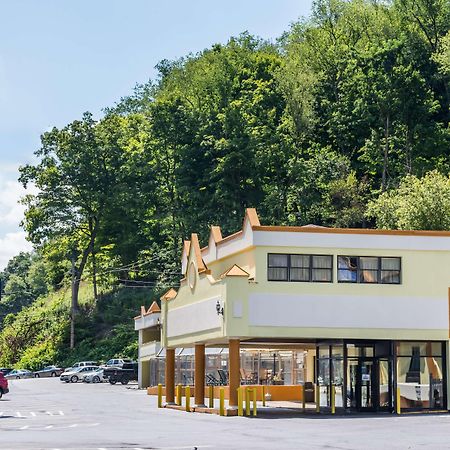 Days Inn By Wyndham Pittsburgh Exterior foto